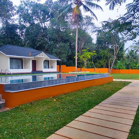 Fragrant Nature Backwater Resort & Ayurveda Spa Kollam Kültér fotó