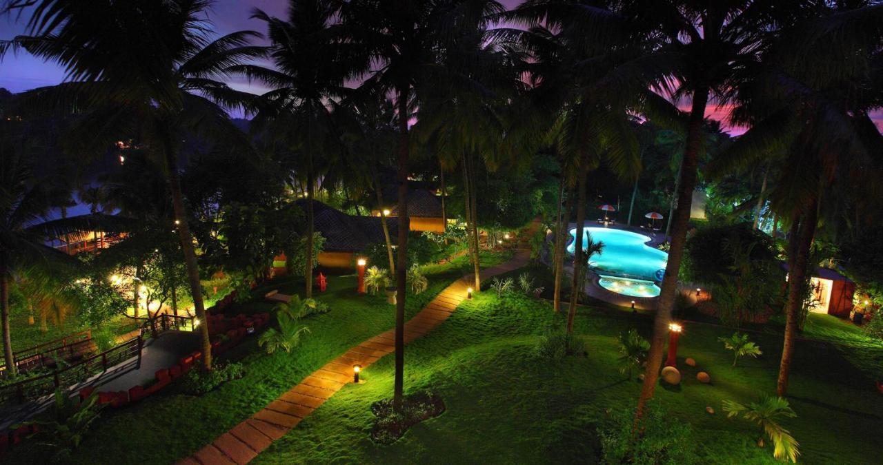 Fragrant Nature Backwater Resort & Ayurveda Spa Kollam Kültér fotó