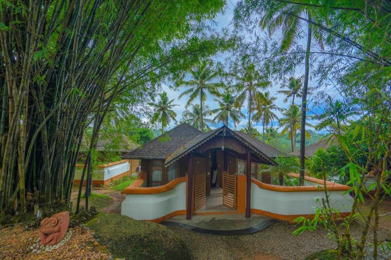 Fragrant Nature Backwater Resort & Ayurveda Spa Kollam Kültér fotó