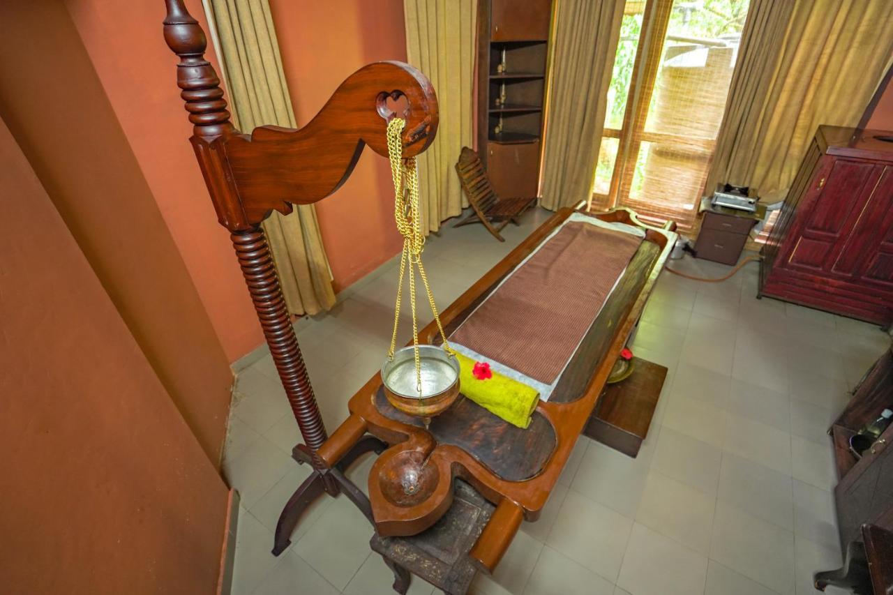 Fragrant Nature Backwater Resort & Ayurveda Spa Kollam Kültér fotó