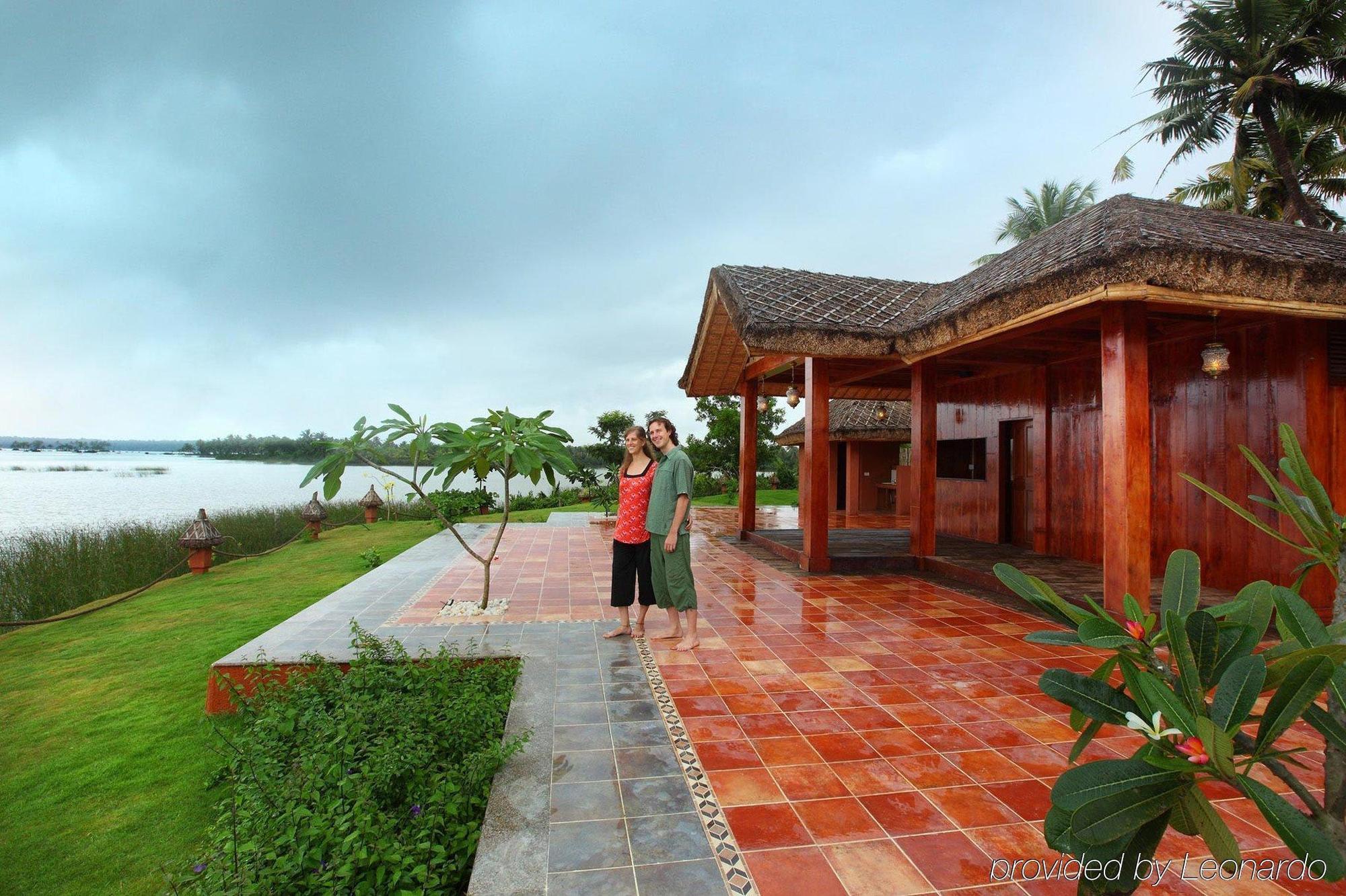Fragrant Nature Backwater Resort & Ayurveda Spa Kollam Kültér fotó